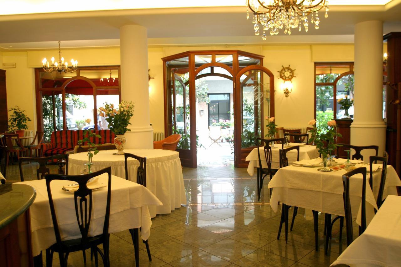 Hotel Pescetto Albenga Bagian luar foto