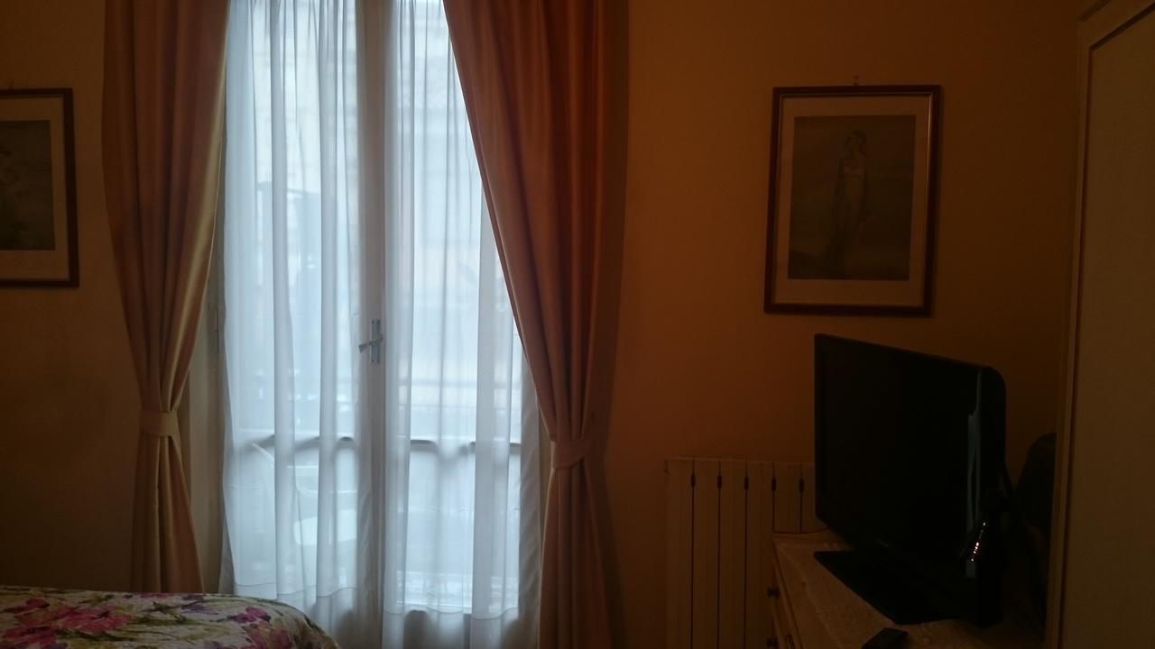 Hotel Pescetto Albenga Bagian luar foto