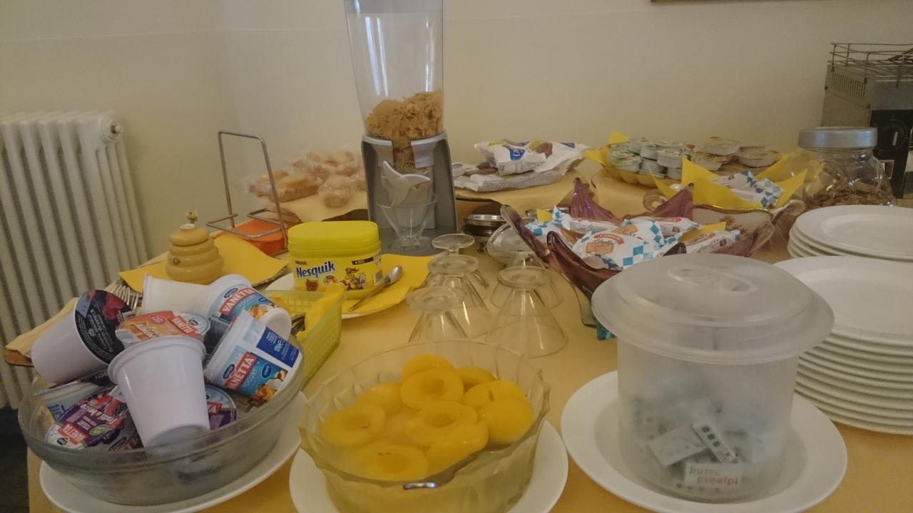 Hotel Pescetto Albenga Bagian luar foto